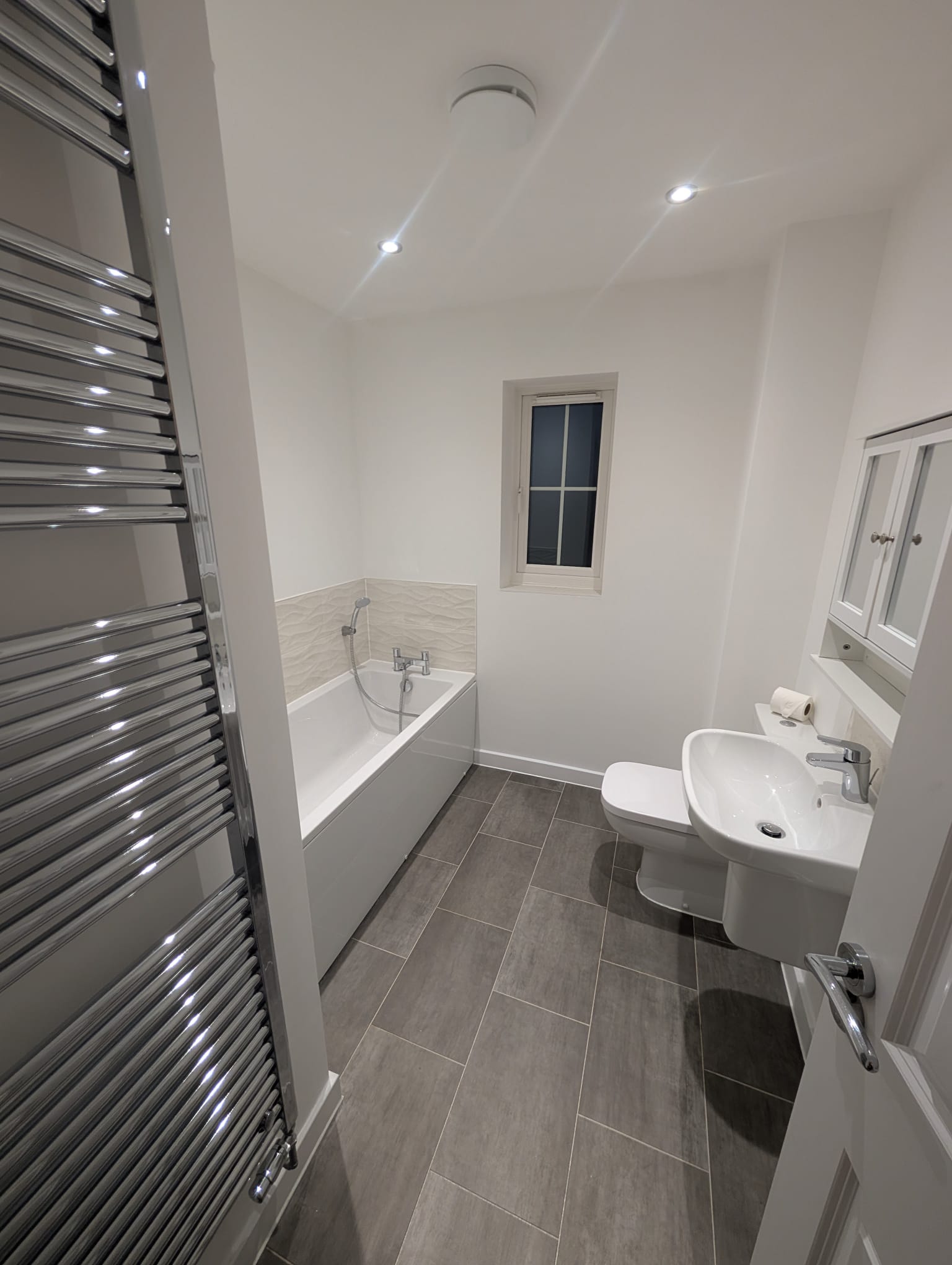 Bathroom with bathtub Norwich